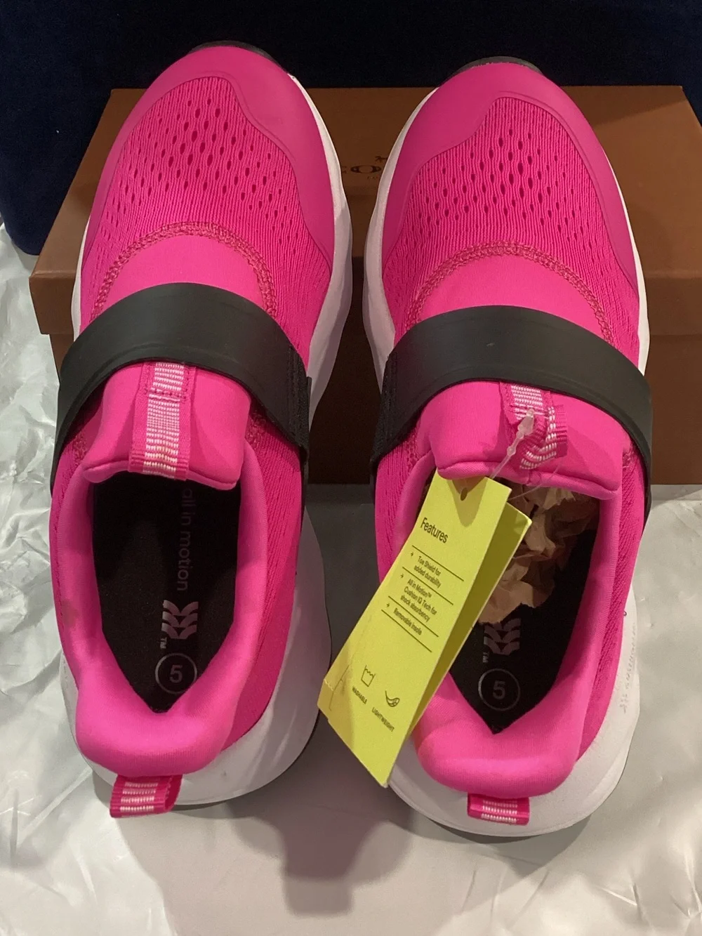 All in Motion Dillon Big Kids Size 5 Pink Slip On Athletic Sneakers New NWOB